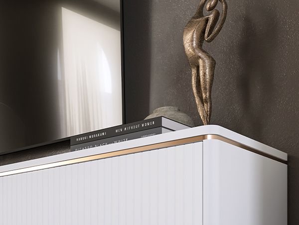 Золотые молдинги